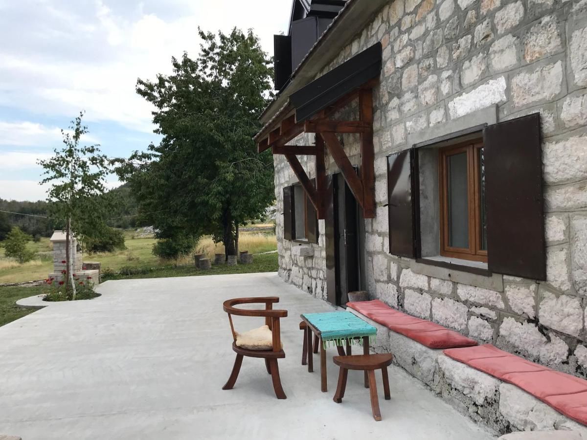 Дома для отпуска Lovcen Holiday Home Цетине