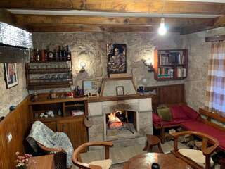 Дома для отпуска Lovcen Holiday Home Цетине Дом для отпуска-6