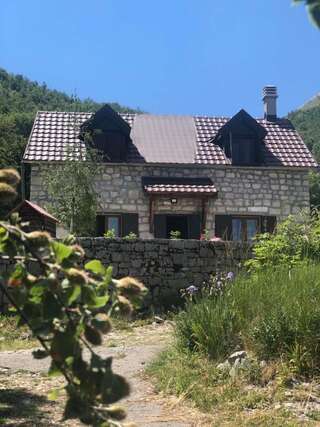 Дома для отпуска Lovcen Holiday Home Цетине-2