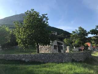 Дома для отпуска Lovcen Holiday Home Цетине Дом для отпуска-35