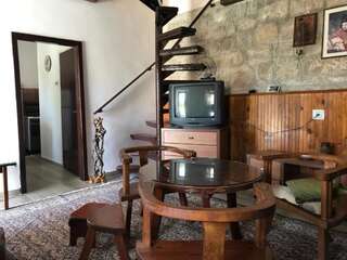 Дома для отпуска Lovcen Holiday Home Цетине Дом для отпуска-36