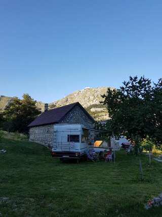 Дома для отпуска Lovcen Holiday Home Цетине Дом для отпуска-47